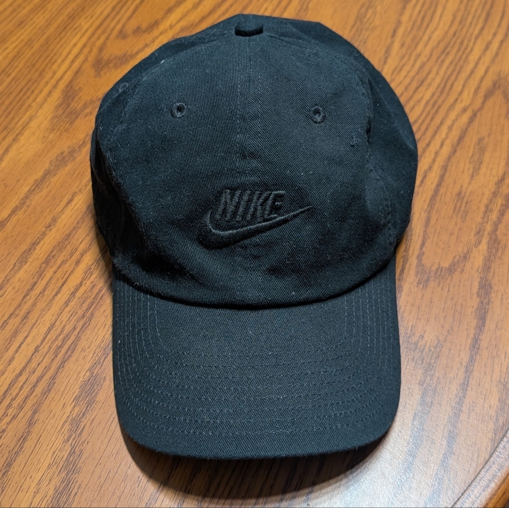 Nike Hat Unisex M/L Black Club Cap